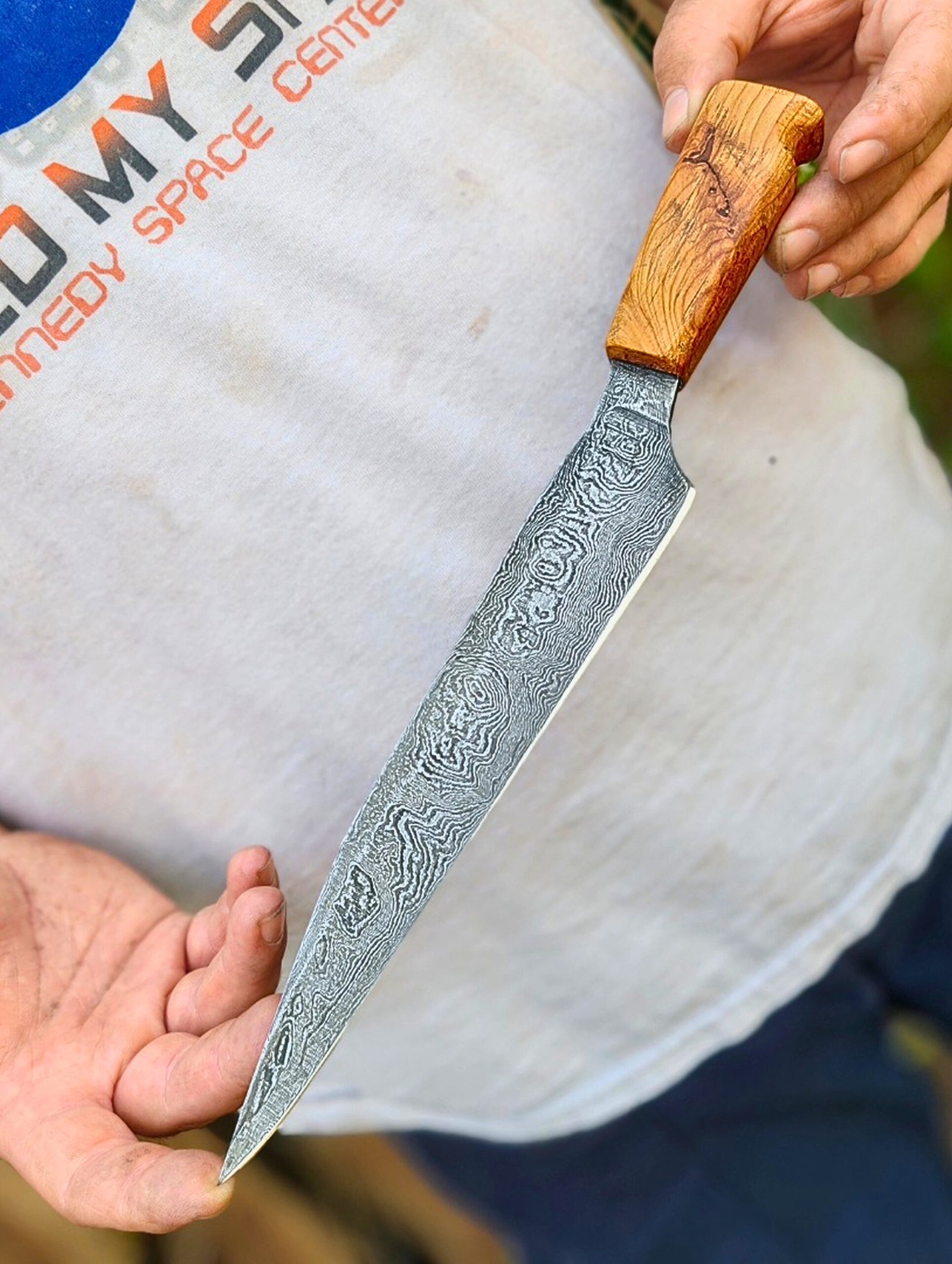 12d5108f-d751-4d2f-ba50-7c4ce6f33629