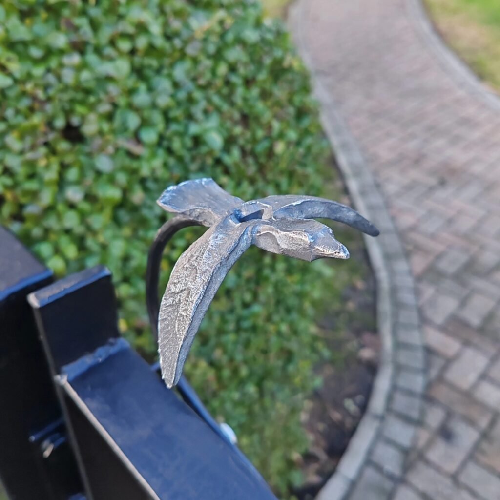 Latch for New Hartley gate, small dove