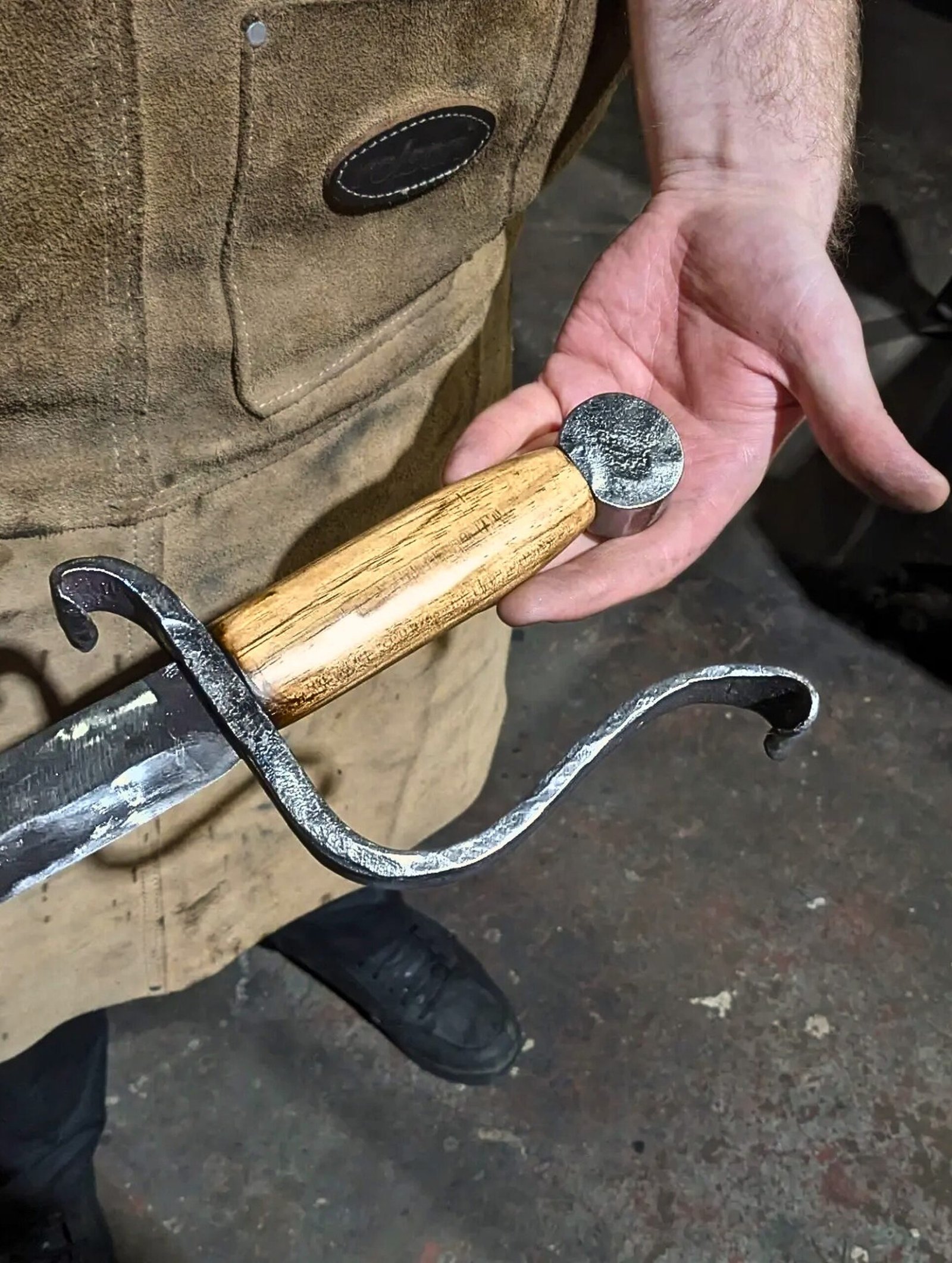 resized_3048x4046_hilt_focus